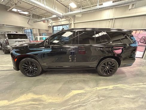 Used 2021 Cadillac Escalade Sport w/ Driver Assist Tech Package image 37