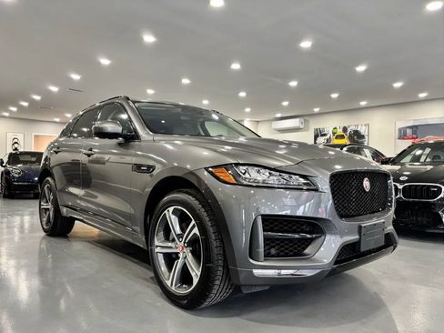 Used 2017 Jaguar F-PACE R-Sport image 1