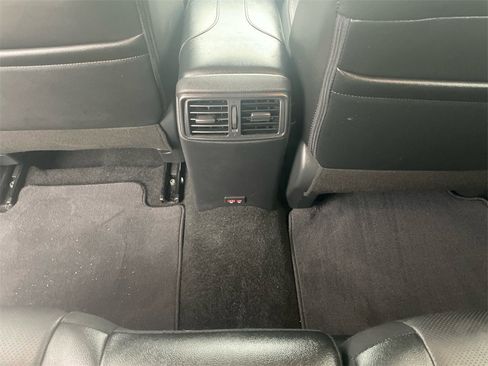 Used 2019 Nissan Rogue SL w/ Premium Package image 43