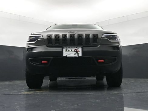 Used 2019 Jeep Cherokee Trailhawk w/ Cold Weather Group AWD/4WD image 23