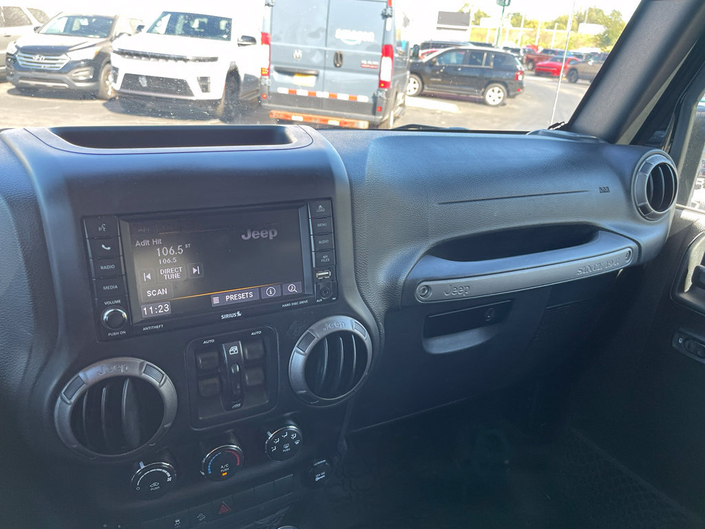 Used 2018 Jeep Wrangler Unlimited Sport AWD/4WD image 17