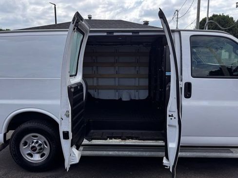 Used 2018 GMC Savana 2500 w/ Driver Convenience Package RWD image 21