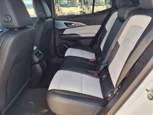 New 2026 Chevrolet Equinox EV LT w/ Convenience Package II image 7