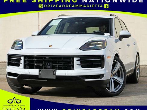 Used 2024 Porsche Cayenne AWD/4WD image 1