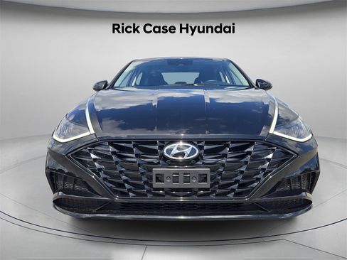 Certified 2022 Hyundai Sonata SEL w/ Preferred Accessory Package image 5