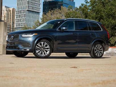 Used 2021 Volvo XC90 T6 Momentum w/ Advanced Package