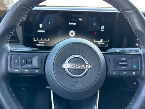 Used 2025 Nissan Kicks SR w/ SR Premium Package AWD/4WD image 24