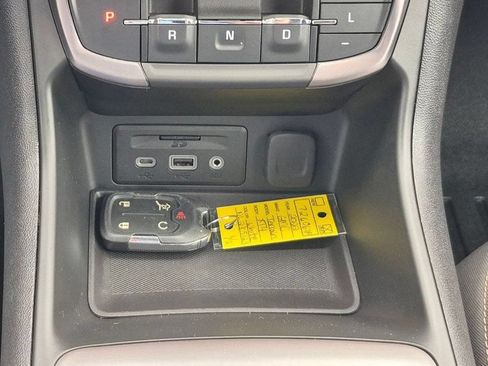 Used 2022 GMC Terrain AT4 w/ Infotainment Package II AWD/4WD image 66