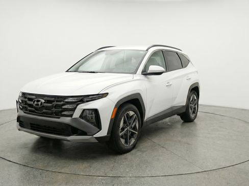 Used 2025 Hyundai Tucson SEL AWD/4WD image 3
