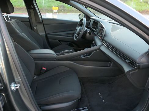 Certified 2025 Hyundai Elantra Sport w/ Cargo Package image 26