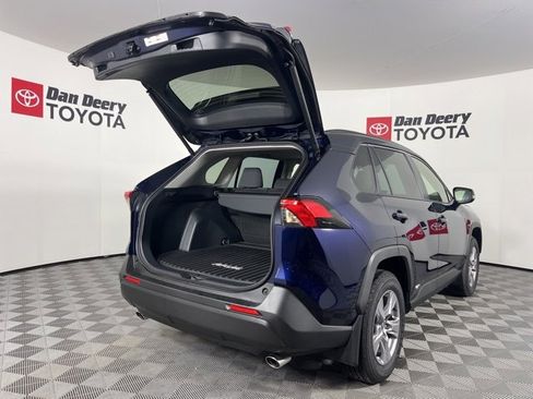 Used 2025 Toyota RAV4 XLE w/ Convenience Package image 17