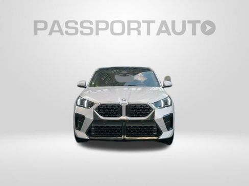 New 2026 BMW X2 xDrive28i w/ Technology Package AWD/4WD image 3