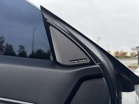 Used 2016 Mercedes-Benz E 550 Cabriolet image 25