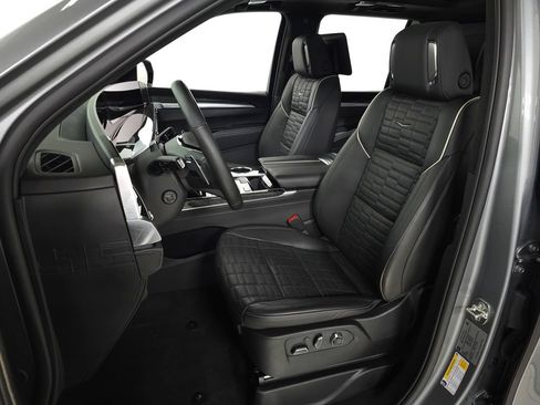 Used 2025 Cadillac Escalade V w/ LPO, Floor Liner Package AWD/4WD image 18