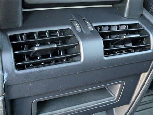 Used 2025 Land Rover Defender 110 S AWD/4WD image 18