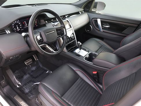 Used 2021 Land Rover Discovery Sport SE R-Dynamic image 13