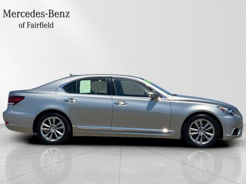 Used 2016 Lexus LS 460 w/ Comfort Package RWD image 8
