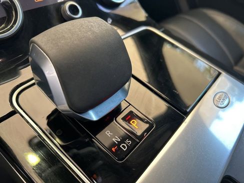 Used 2021 Land Rover Range Rover Velar S image 8