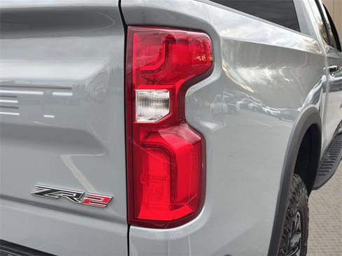 Used 2025 Chevrolet Silverado 1500 ZR2 w/ Technology Package image 13
