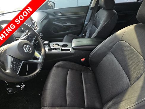 Used 2022 Nissan Altima 2.5 S FWD image 5