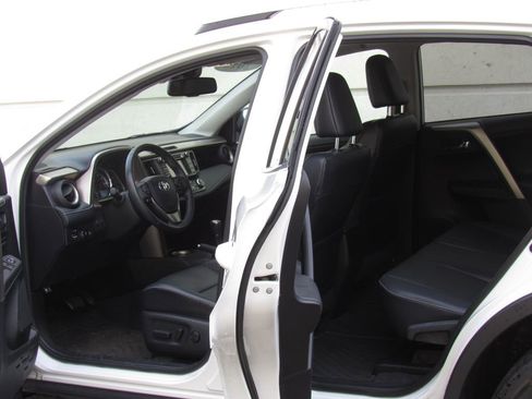 Used 2015 Toyota RAV4 Limited w/ Technology Package image 13