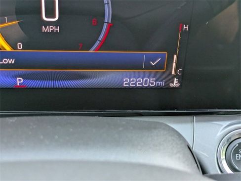 Used 2025 Chevrolet Trax LT w/ LT Convenience Package image 30