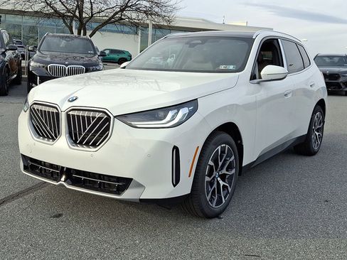 New 2026 BMW X3 xDrive30 w/ Convenience Package image 2