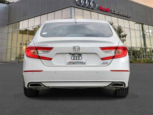 Used 2020 Honda Accord Touring image 3