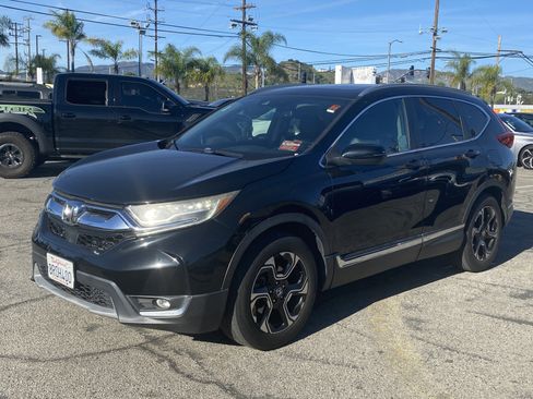 Used 2017 Honda CR-V Touring image 2