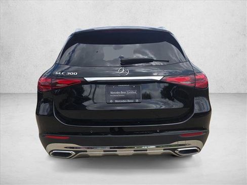 Used 2023 Mercedes-Benz GLC 300 image 7