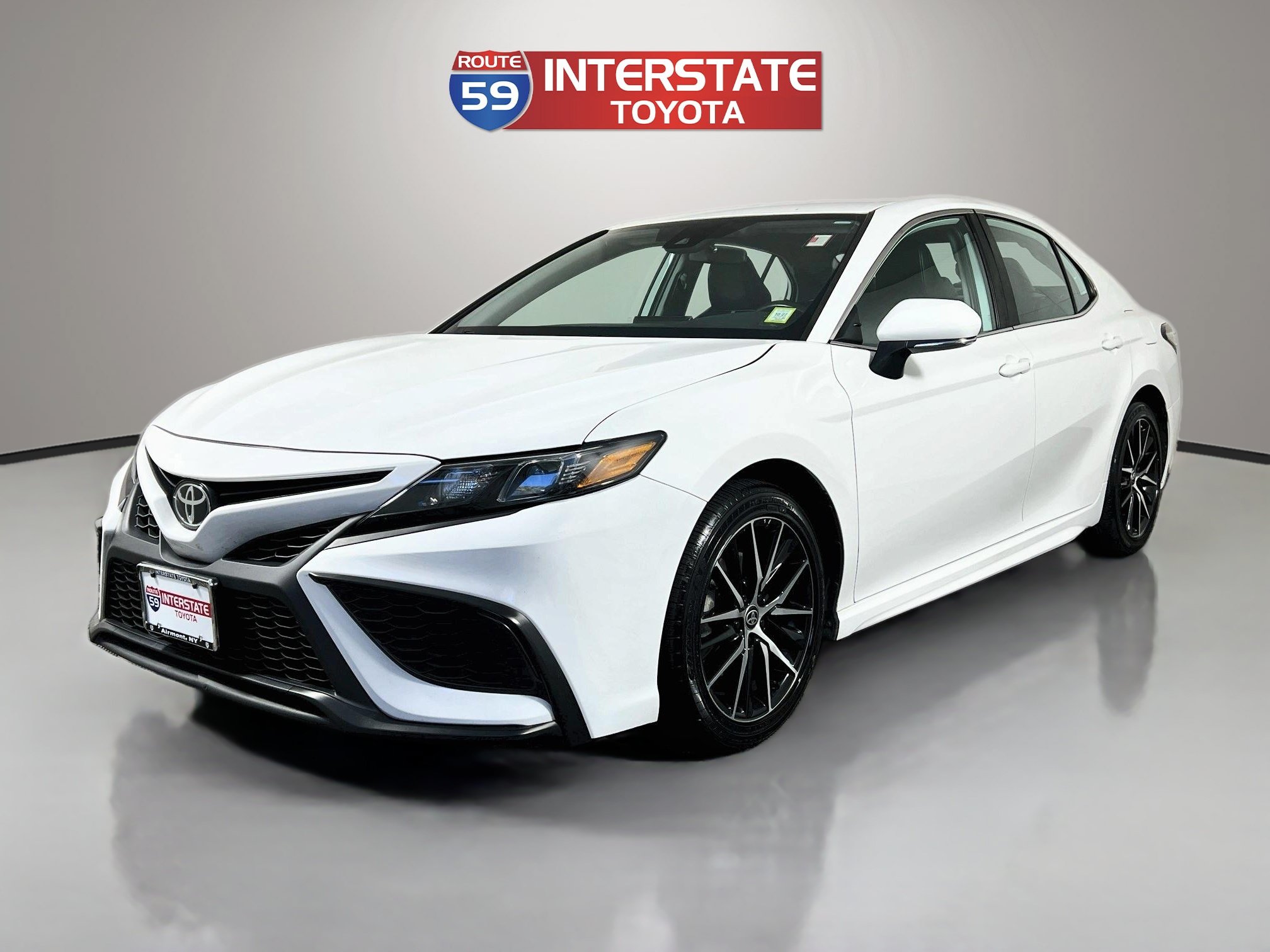 Certified 2024 Toyota Camry SE AWD/4WD image 3