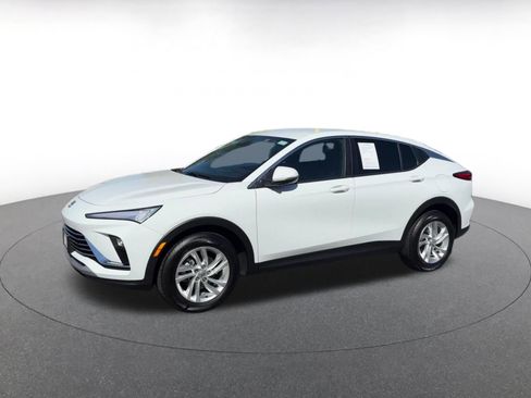 Used 2025 Buick Envista Preferred image 8