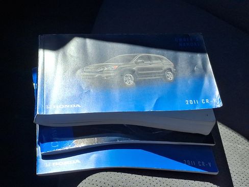 Used 2011 Honda CR-V EX image 25