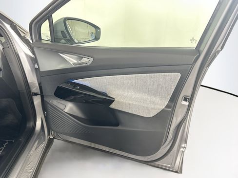 Used 2023 Volkswagen ID.4 Pro RWD image 31