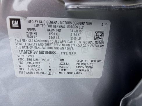 Used 2021 Buick Envision Essence w/ Sport Touring Package FWD image 31