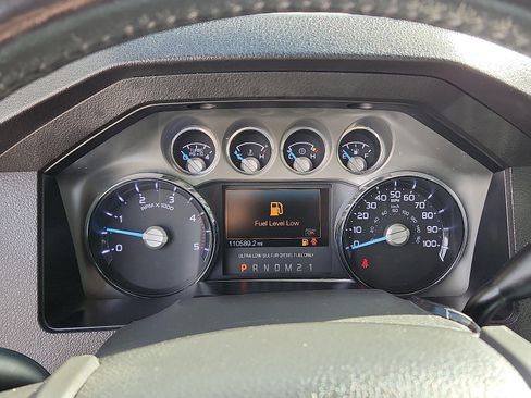 Used 2014 Ford F250 Lariat w/ Lariat Interior Package image 16