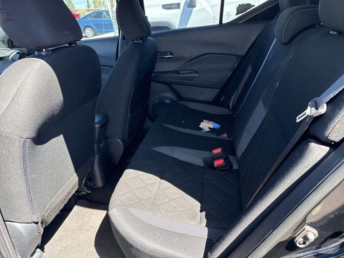 Used 2020 Nissan Kicks SV image 6