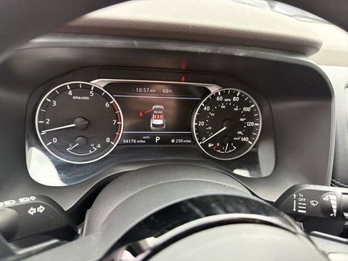 Used 2023 Nissan Rogue SV AWD/4WD image 18