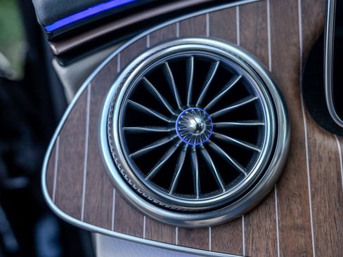 Used 2023 Mercedes-Benz EQS 450+ 4MATIC SUV image 9