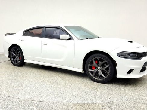Used 2019 Dodge Charger GT image 3