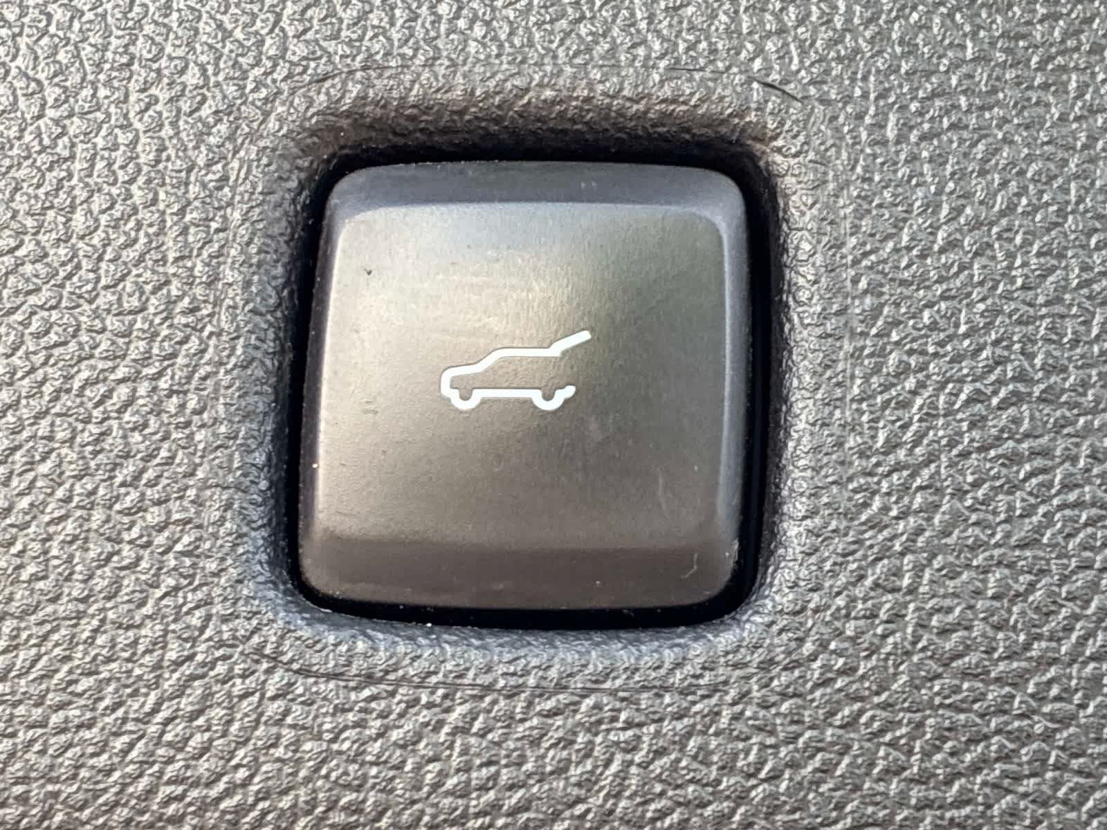 Used 2022 Ford Escape SEL AWD/4WD image 16