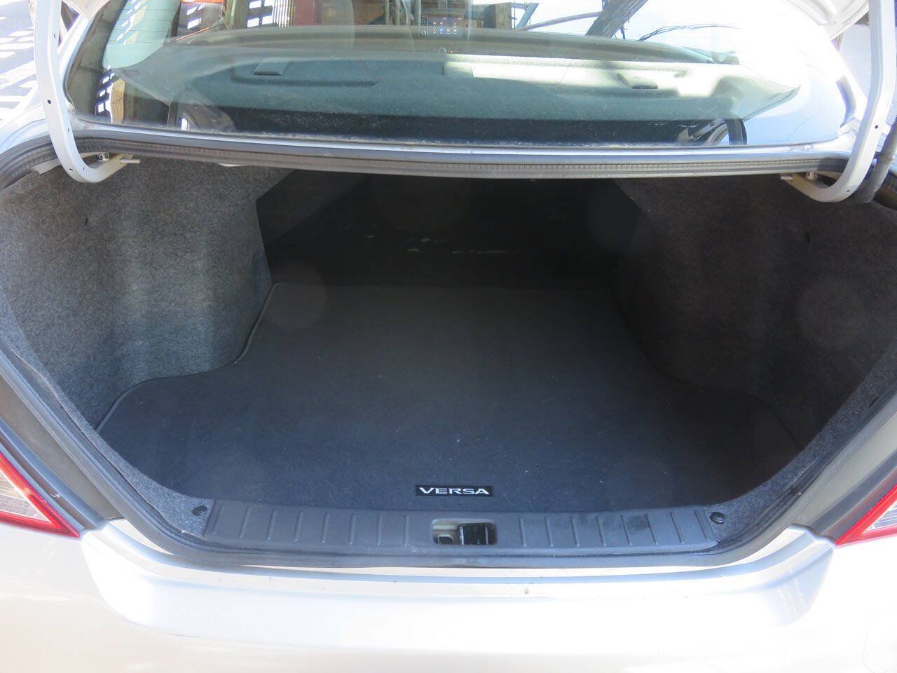 Used 2019 Nissan Versa S Plus FWD image 23