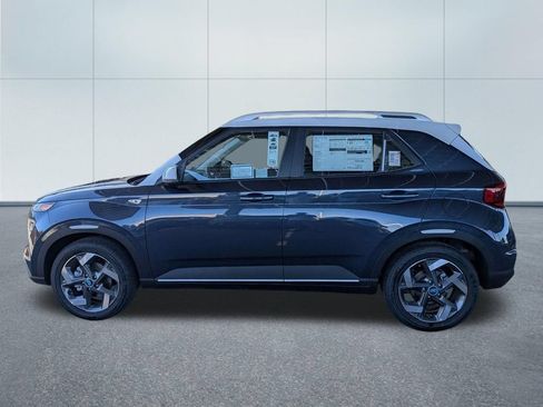 New 2026 Hyundai Venue SEL FWD image 2