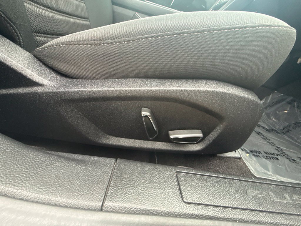 Used 2019 Ford Fusion SE FWD image 31