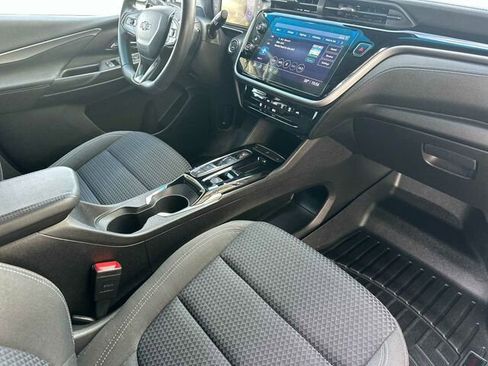 Used 2022 Chevrolet Bolt LT image 19