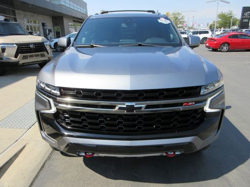 Used 2021 Chevrolet Suburban Z71 AWD/4WD image 16