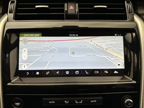 Used 2018 Land Rover Discovery HSE Luxury AWD/4WD image 18