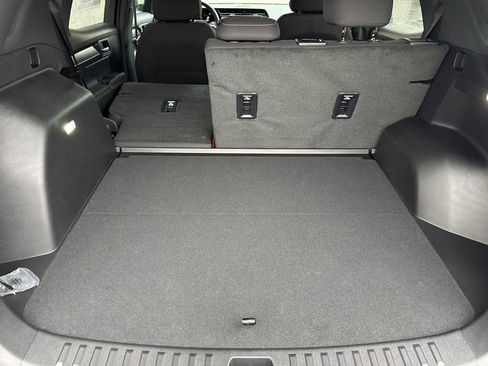 New 2026 GMC Terrain Elevation FWD image 12