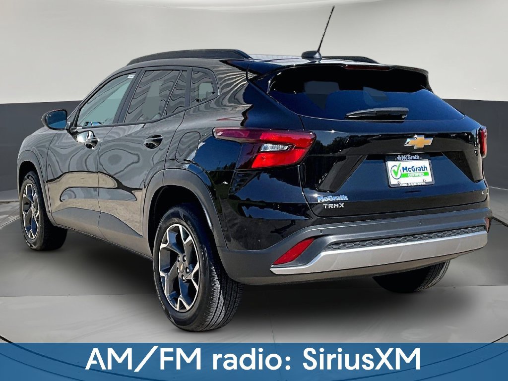 Used 2025 Chevrolet Trax LT w/ Driver Confidence Package FWD image 5