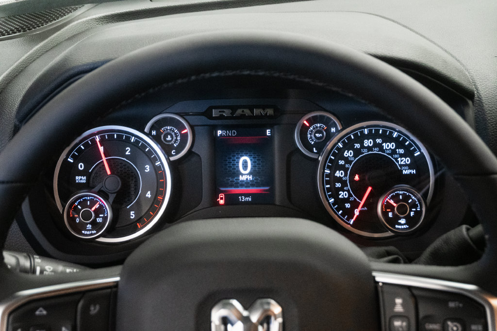 New 2027 RAM 3500 Big Horn AWD/4WD image 17